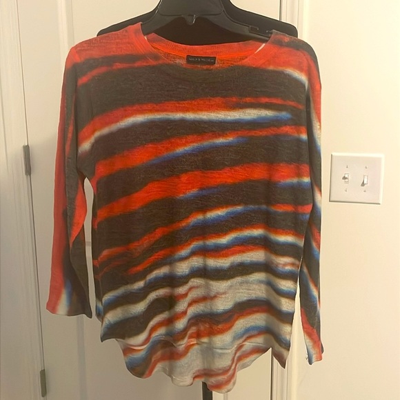 Nally & Millie Light Weight Sweater Top Size M - Picture 1 of 5